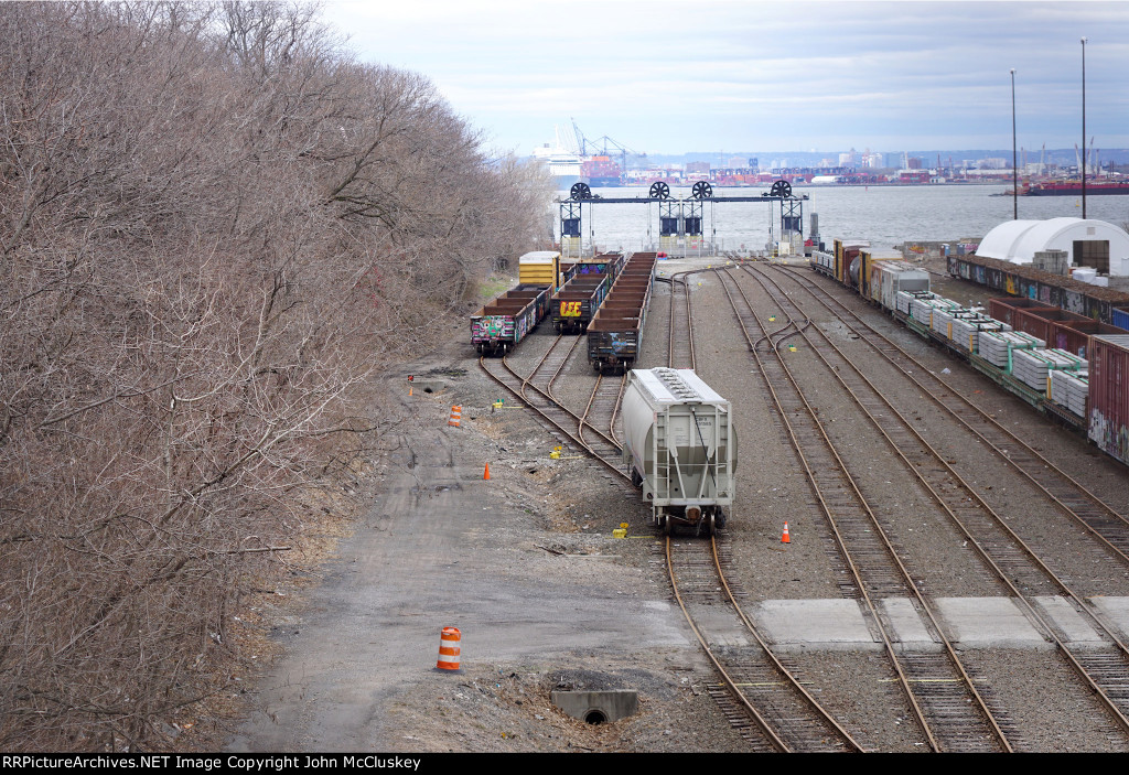 Southern yard tracks